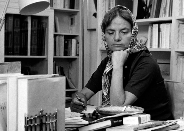 Elsa Morante, autora de  A ilha de Arturo